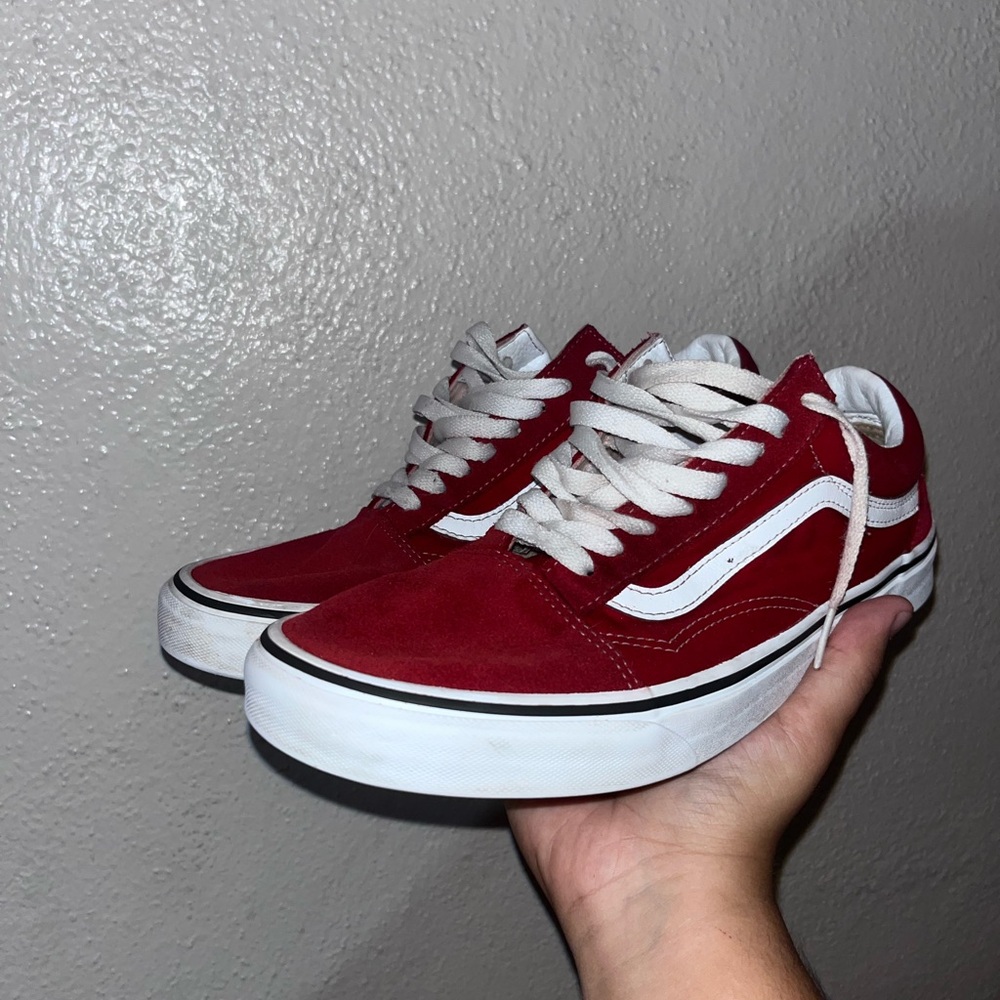 Red vans old skool men size 9.5